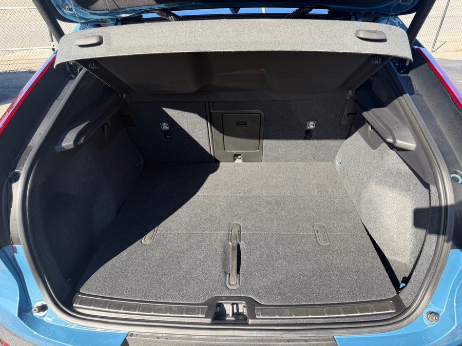 Used 2023 Volvo C40 P8 Recharge Plus AWD/4WD image 43