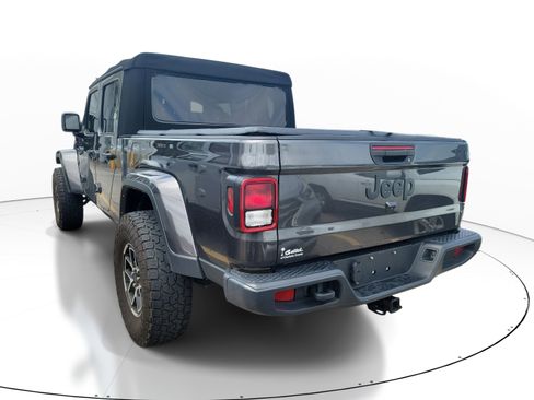 Used 2024 Jeep Gladiator Sport AWD/4WD image 4