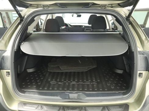 Used 2025 Subaru Outback Premium AWD/4WD image 26