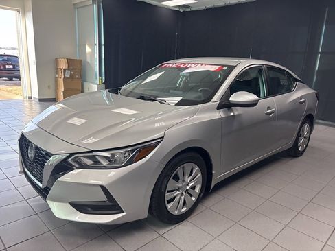 Used 2023 Nissan Sentra S image 6