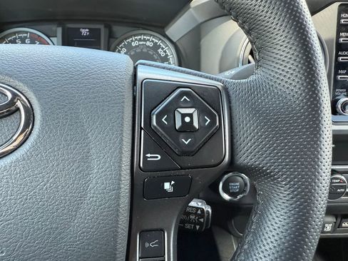 Used 2023 Toyota Tacoma TRD Off-Road w/ Technology Package AWD/4WD image 34