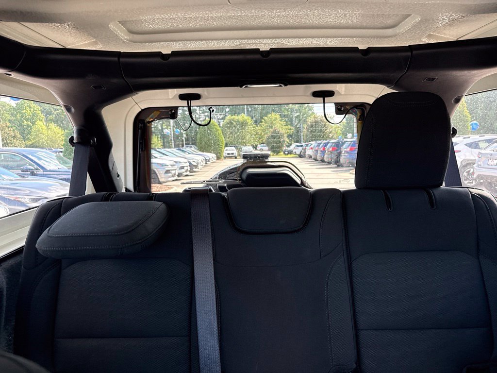 Used 2022 Jeep Wrangler Unlimited Sport AWD/4WD image 13