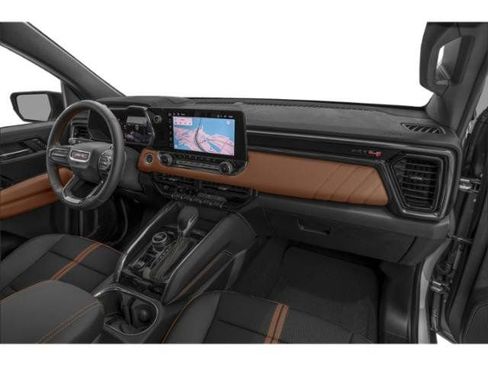 Certified 2026 GMC Canyon AT4 w/ AT4 Premium Package AWD/4WD image 18