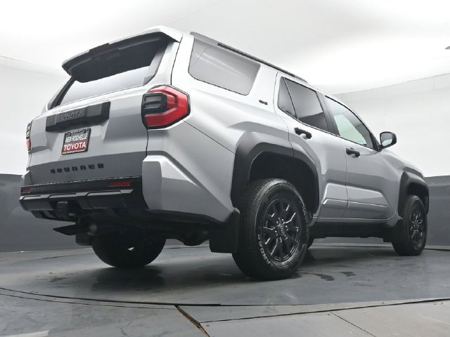 Certified 2026 Toyota 4Runner SR5 AWD/4WD image 36