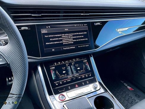 Used 2025 Audi SQ7 Prestige image 8