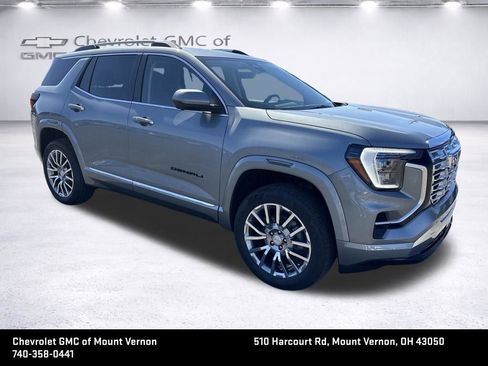 New 2026 GMC Terrain Denali w/ LPO, Black Badging Package image 7