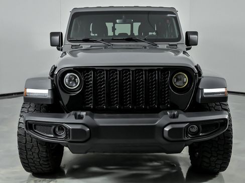 Used 2021 Jeep Gladiator Sport AWD/4WD image 4