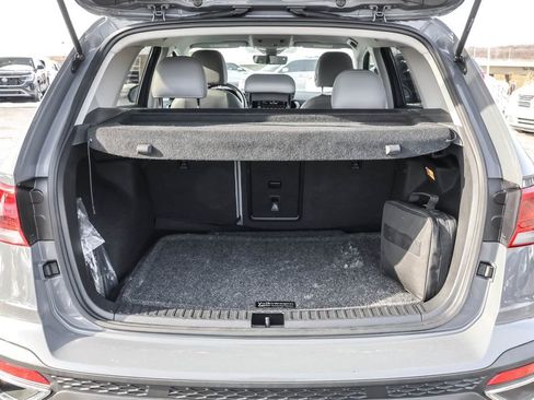 Certified 2022 Volkswagen Taos SE w/ IQ.Drive SE Package image 31