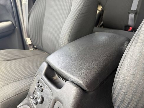 Used 2003 Jeep Liberty Sport AWD/4WD image 29