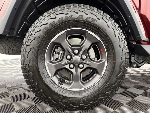 Used 2021 Jeep Gladiator Overland w/ Popular Equipment Package AWD/4WD image 55