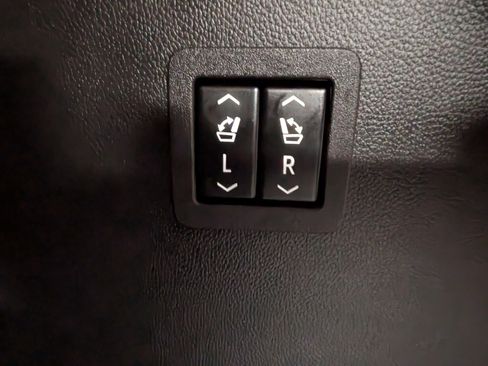 Used 2023 Buick Enclave Avenir w/ Trailering Package, 5000 lbs. image 27