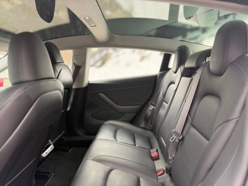 Used 2018 Tesla Model 3 Long Range image 18