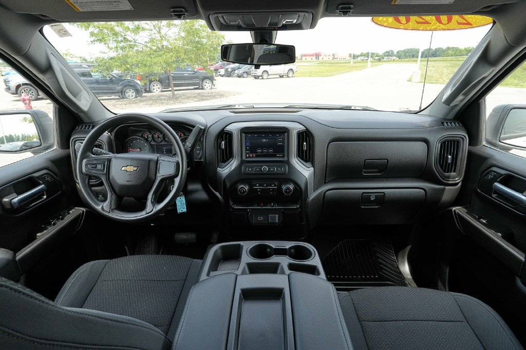 Used 2020 Chevrolet Silverado 1500 Custom w/ Trailering Package AWD/4WD image 27