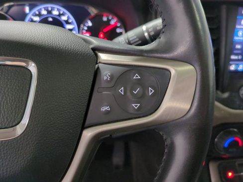 Used 2022 GMC Acadia Denali w/ Denali Ultimate Package image 25