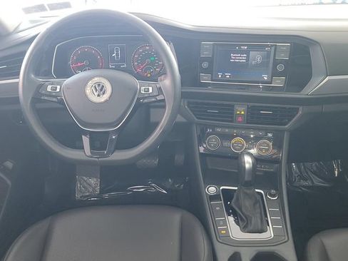 Used 2020 Volkswagen Jetta SE w/ SE Cold Weather Package FWD image 13