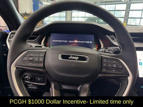New 2026 Jeep Grand Cherokee Limited image 19