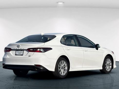 Used 2024 Toyota Camry LE image 2