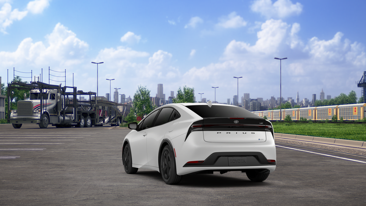 New 2027 Toyota Prius LE FWD image 7