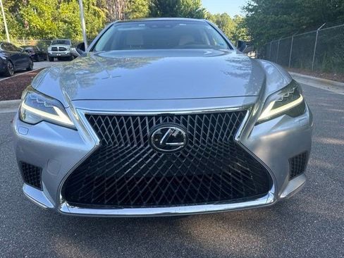 Used 2022 Lexus LS 500 RWD image 2