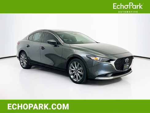 Used 2023 MAZDA MAZDA3 s FWD image 1