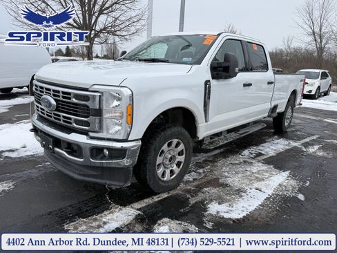 Used 2023 Ford F250 XLT image 1