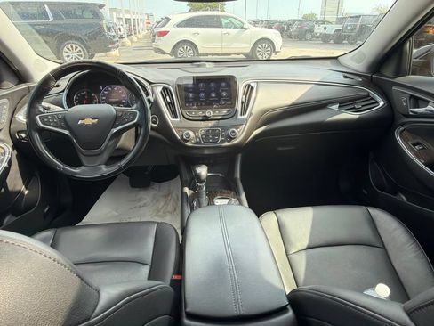 Used 2022 Chevrolet Malibu Premier FWD image 16