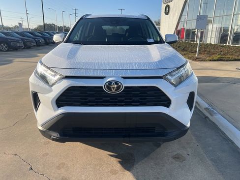Used 2024 Toyota RAV4 XLE image 2