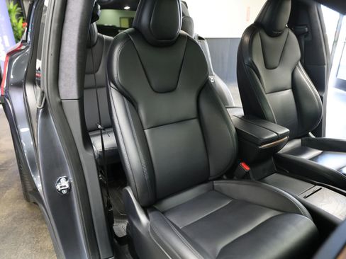 Used 2020 Tesla Model X Long Range AWD/4WD image 37