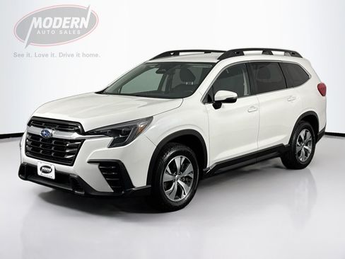 Used 2023 Subaru Ascent Premium AWD/4WD image 1