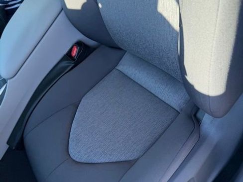 Used 2021 Toyota Camry LE image 8