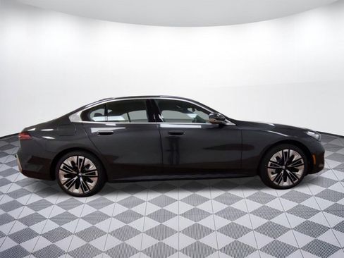 New 2026 BMW 530i xDrive AWD/4WD image 7