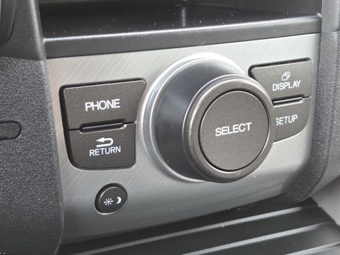 Used 2015 Honda Pilot SE image 6