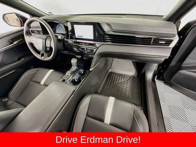 Used 2026 Toyota Camry SE FWD image 26