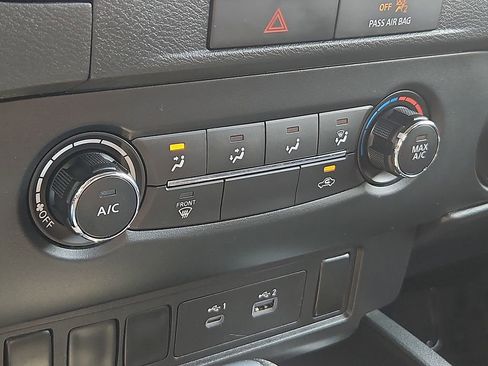Certified 2022 Nissan Frontier SV image 16