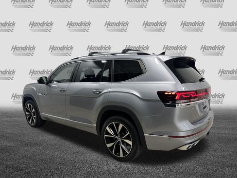 Used 2024 Volkswagen Atlas SEL Premium R-Line AWD/4WD image 8