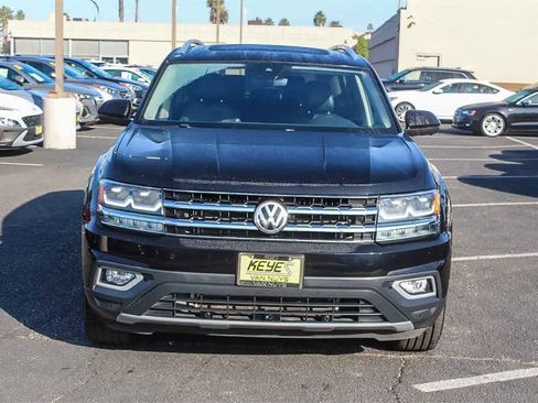 Used 2018 Volkswagen Atlas SEL Premium image 2