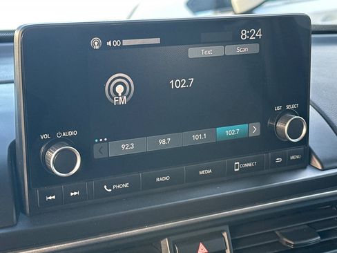 Used 2023 Honda Pilot Sport image 23
