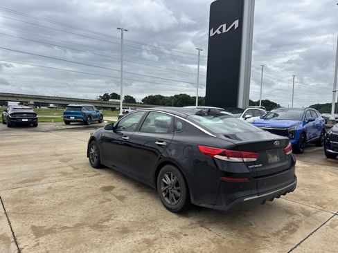 Used 2019 Kia Optima LX FWD image 20