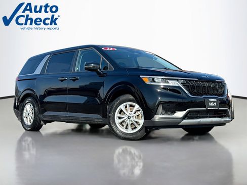 Used 2023 Kia Carnival LX FWD image 1