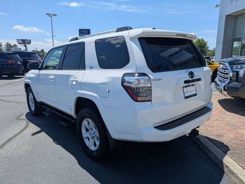Used 2020 Toyota 4Runner SR5 Premium w/ Moonroof Package AWD/4WD image 7