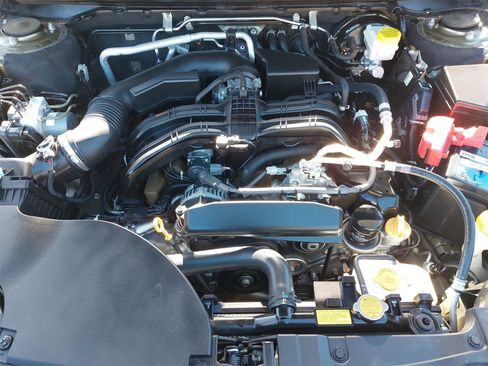 Used 2020 Subaru Outback Limited w/ Tech Package 2 image 32