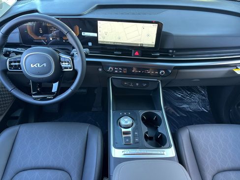 New 2026 Kia Carnival LXS image 13