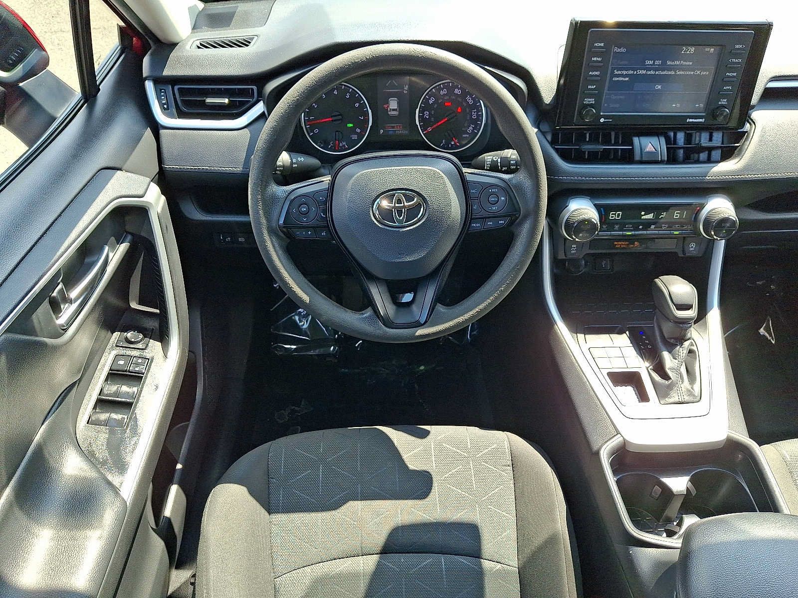 Used 2021 Toyota RAV4 XLE AWD/4WD image 11