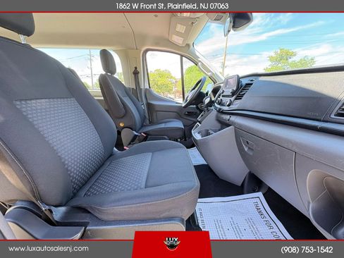 Used 2021 Ford Transit 350 XLT RWD image 13