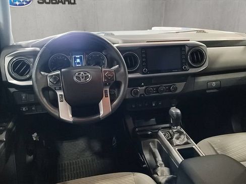 Used 2021 Toyota Tacoma SR5 AWD/4WD image 2