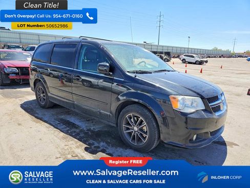 Used 2017 Dodge Grand Caravan SXT FWD image 5