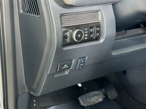 New 2026 Ford F450 Platinum w/ FX4 Off-Road Package image 10