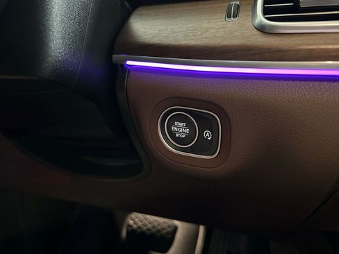 Used 2024 Mercedes-Benz GLE 350 4MATIC image 24