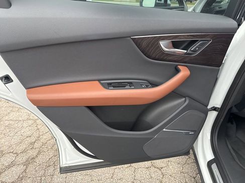 Used 2020 Audi Q7 3.0T Premium Plus w/ Premium Plus Package image 41