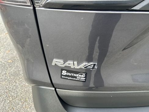 Used 2024 Toyota RAV4 XLE image 10